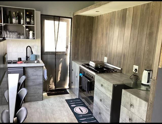 2 BEDROOM HOUSE FOR SALE IN PEARLY BEACH